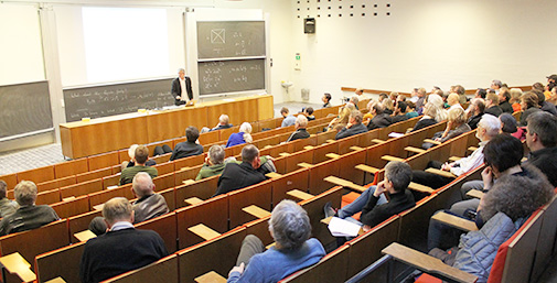 Professor Niels Grønbæk in his inaugural lecture